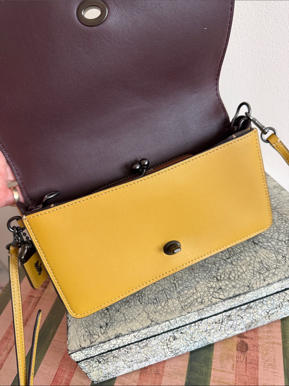Coach Dinky Patent leather bag NEW - Picture 3 of 7